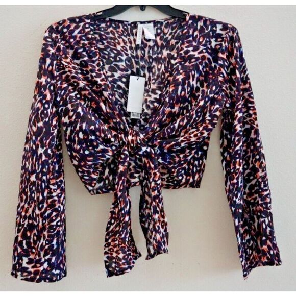 Sanctuary Women's Sz Medium Multi Leopard Print Knot Tie Front L/S Crop Top $75 - Picture 1 of 10